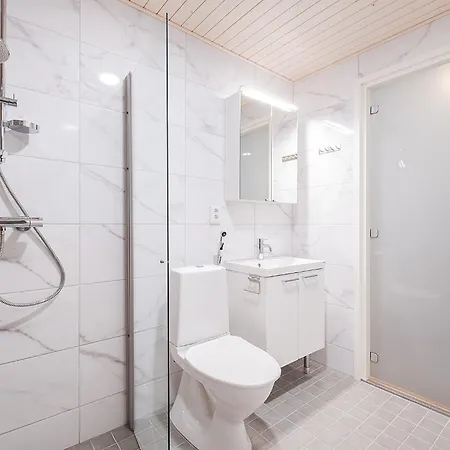 Brand New 2bdr With Private Sauna דירה *