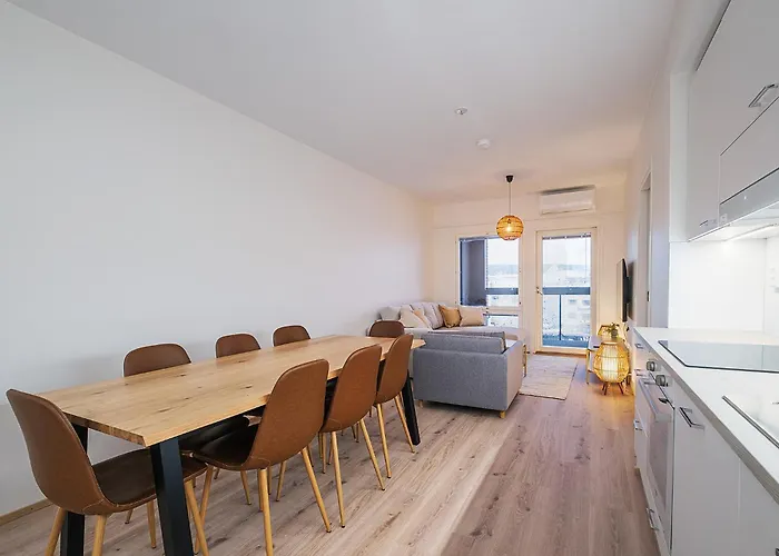 Brand New 2bdr With Private Sauna Διαμέρισμα *